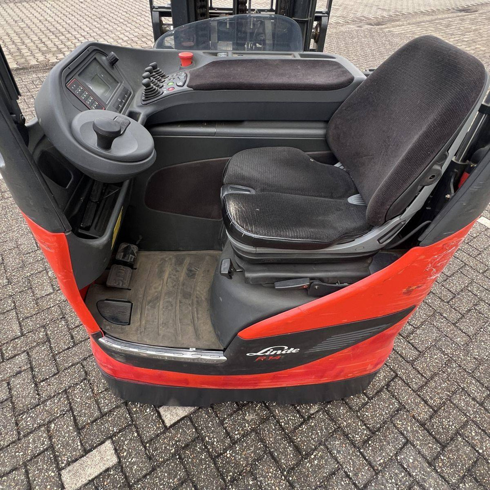 Linde R14HD (1120) - Regalni viličar: slika Linde R14HD (1120) - Regalni viličar Linde R14HD (1120) - Regalni viličar: slika Linde R14HD (1120) - Regalni viličar