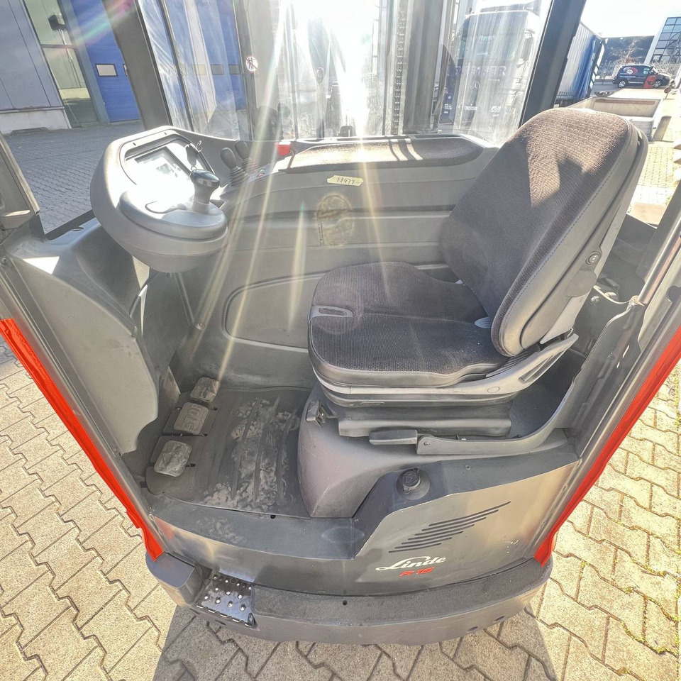 Linde R16G (1120) - Regalni viličar: slika  Linde R16G (1120) - Regalni viličar Linde R16G (1120) - Regalni viličar: slika  Linde R16G (1120) - Regalni viličar