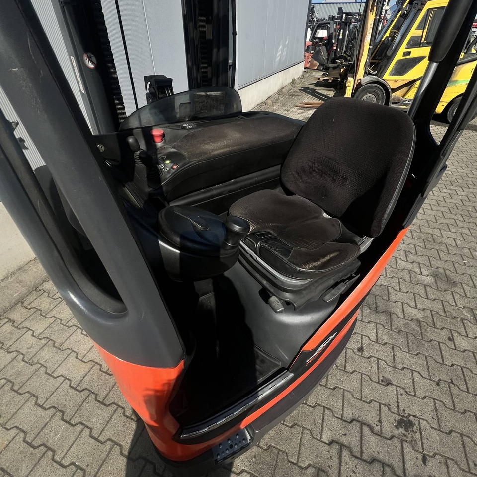 Linde R20G (1120) - Regalni viličar: slika Linde R20G (1120) - Regalni viličar Linde R20G (1120) - Regalni viličar: slika Linde R20G (1120) - Regalni viličar
