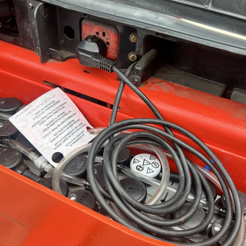 Linde T16 (1152) - Paletni viličar: slika Linde T16 (1152) - Paletni viličar Linde T16 (1152) - Paletni viličar: slika Linde T16 (1152) - Paletni viličar