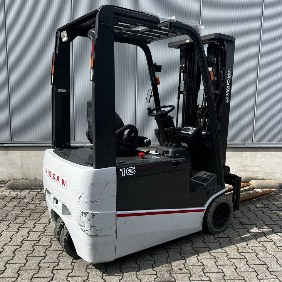 Nissan TX16 (G1N1L16Q) - Električni viličar: slika Nissan TX16 (G1N1L16Q) - Električni viličar Nissan TX16 (G1N1L16Q) - Električni viličar: slika Nissan TX16 (G1N1L16Q) - Električni viličar