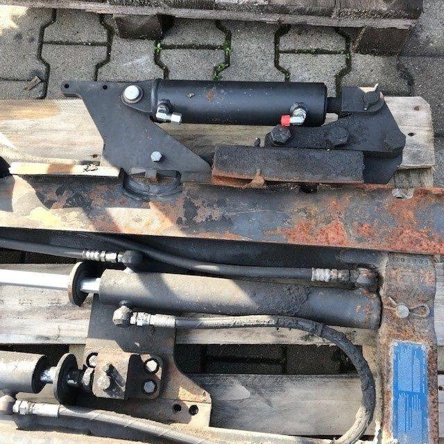 CASCADE FORKPOSITIONER WITH SEPARATE SIDE SHIFT - Priključak: slika CASCADE FORKPOSITIONER WITH SEPARATE SIDE SHIFT - Priključak CASCADE FORKPOSITIONER WITH SEPARATE SIDE SHIFT - Priključak: slika CASCADE FORKPOSITIONER WITH SEPARATE SIDE SHIFT - Priključak