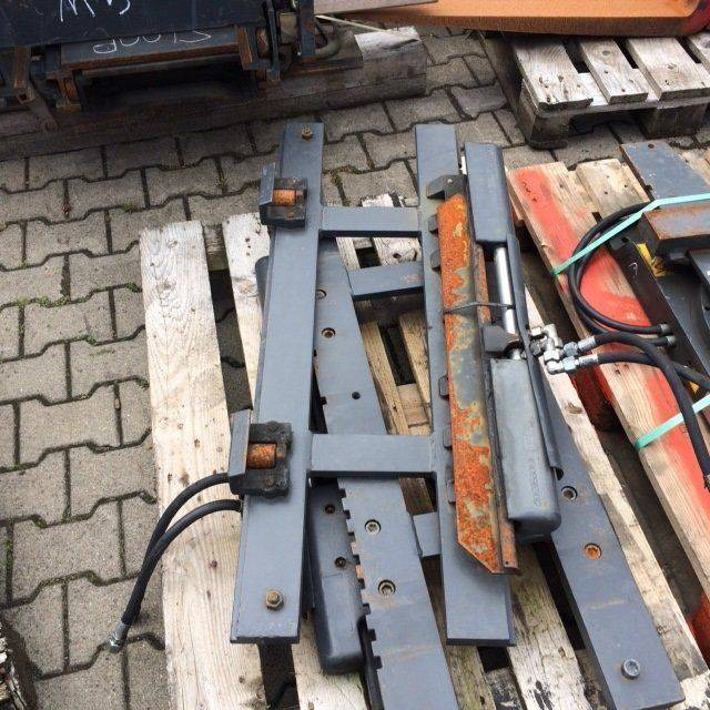 Kaup Sideshift Type 2T151P1 - Priključak: slika Kaup Sideshift Type 2T151P1 - Priključak Kaup Sideshift Type 2T151P1 - Priključak: slika Kaup Sideshift Type 2T151P1 - Priključak