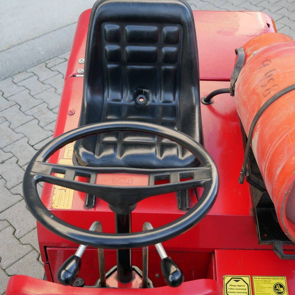 RCM 703H (LPG) - Pometač podova: slika RCM 703H (LPG) - Pometač podova RCM 703H (LPG) - Pometač podova: slika RCM 703H (LPG) - Pometač podova
