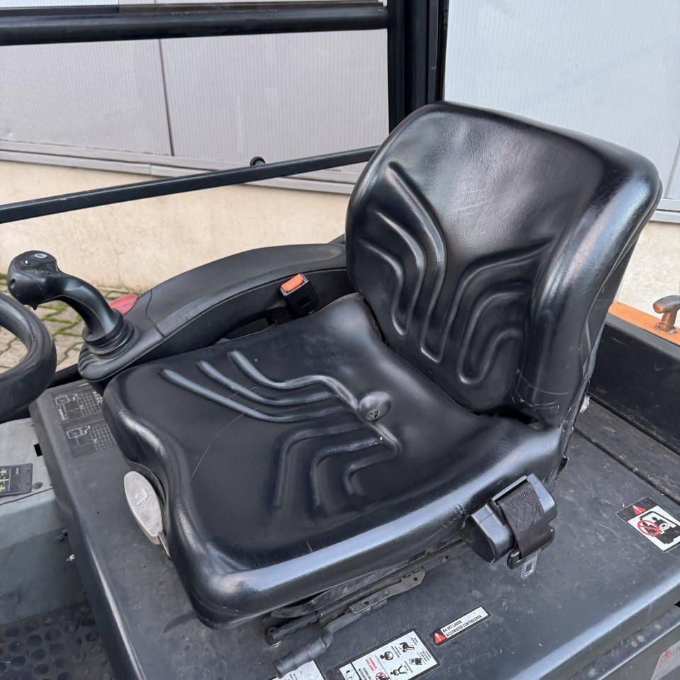 Still R20-20P - Električni viličar: slika Still R20-20P - Električni viličar Still R20-20P - Električni viličar: slika Still R20-20P - Električni viličar