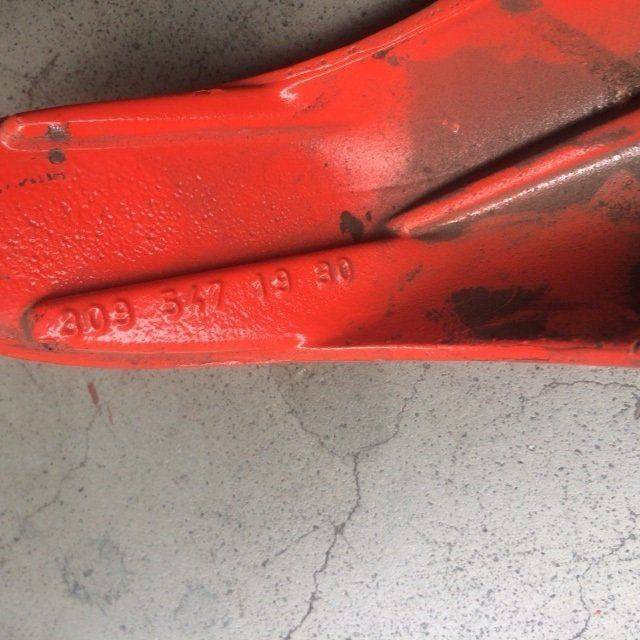 Tiller arm for Linde T16, Series 360 - Upravljački mehanizam za Oprema za rukovanje materijalima: slika Tiller arm for Linde T16, Series 360 - Upravljački mehanizam za Oprema za rukovanje materijalima Tiller arm for Linde T16, Series 360 - Upravljački mehanizam za Oprema za rukovanje materijalima: slika Tiller arm for Linde T16, Series 360 - Upravljački mehanizam za Oprema za rukovanje materijalima