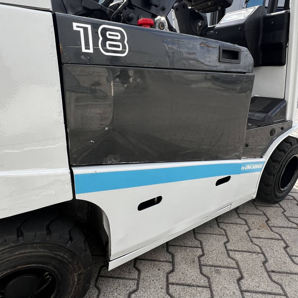 Unicarriers EF18 (JAG1N1L18Q) - Električni viličar: slika Unicarriers EF18 (JAG1N1L18Q) - Električni viličar Unicarriers EF18 (JAG1N1L18Q) - Električni viličar: slika Unicarriers EF18 (JAG1N1L18Q) - Električni viličar