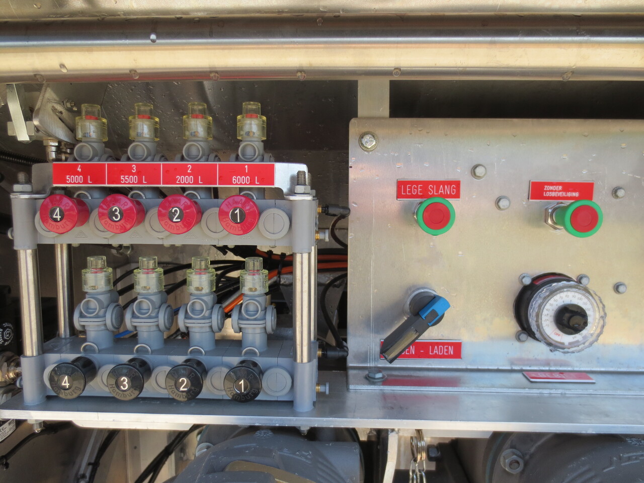 SCANIA G370 - Kamion cisterna: slika SCANIA G370 - Kamion cisterna SCANIA G370 - Kamion cisterna: slika SCANIA G370 - Kamion cisterna