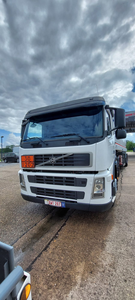 VOLVO FM - Tegljač: slika VOLVO FM - Tegljač VOLVO FM - Tegljač: slika VOLVO FM - Tegljač