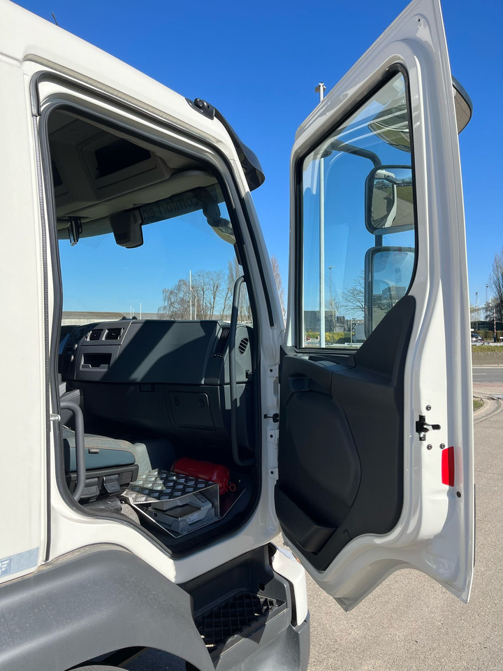 VOLVO FL - Kamion cisterna: slika VOLVO FL - Kamion cisterna VOLVO FL - Kamion cisterna: slika VOLVO FL - Kamion cisterna