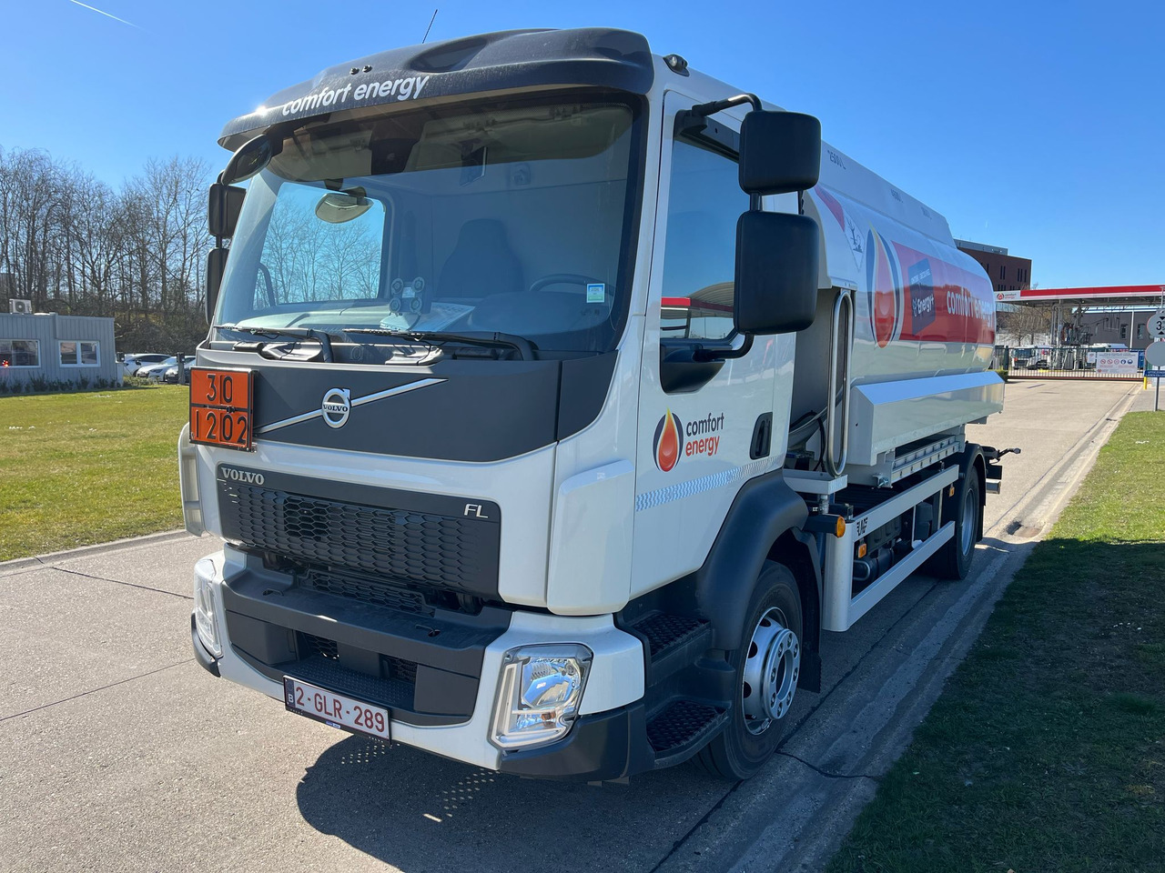 VOLVO FL - Kamion cisterna: slika VOLVO FL - Kamion cisterna VOLVO FL - Kamion cisterna: slika VOLVO FL - Kamion cisterna