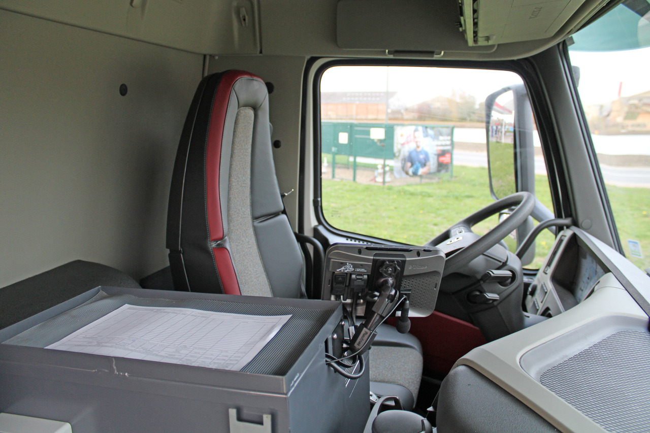 VOLVO FM - Kamion cisterna: slika VOLVO FM - Kamion cisterna VOLVO FM - Kamion cisterna: slika VOLVO FM - Kamion cisterna