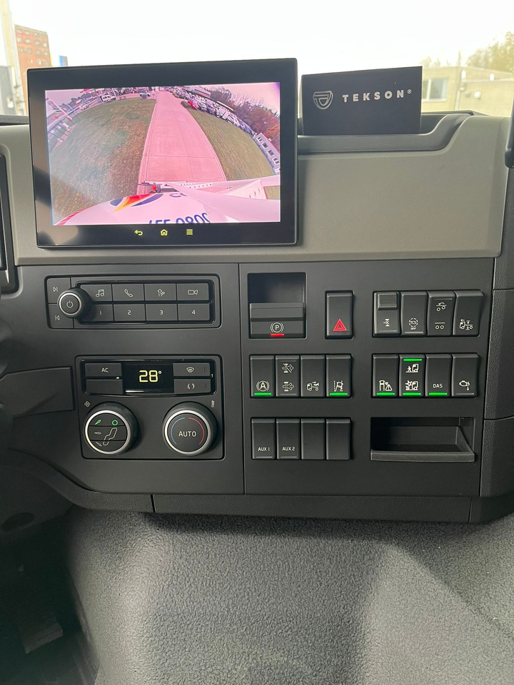 VOLVO FM380 - Kamion cisterna: slika VOLVO FM380 - Kamion cisterna VOLVO FM380 - Kamion cisterna: slika VOLVO FM380 - Kamion cisterna