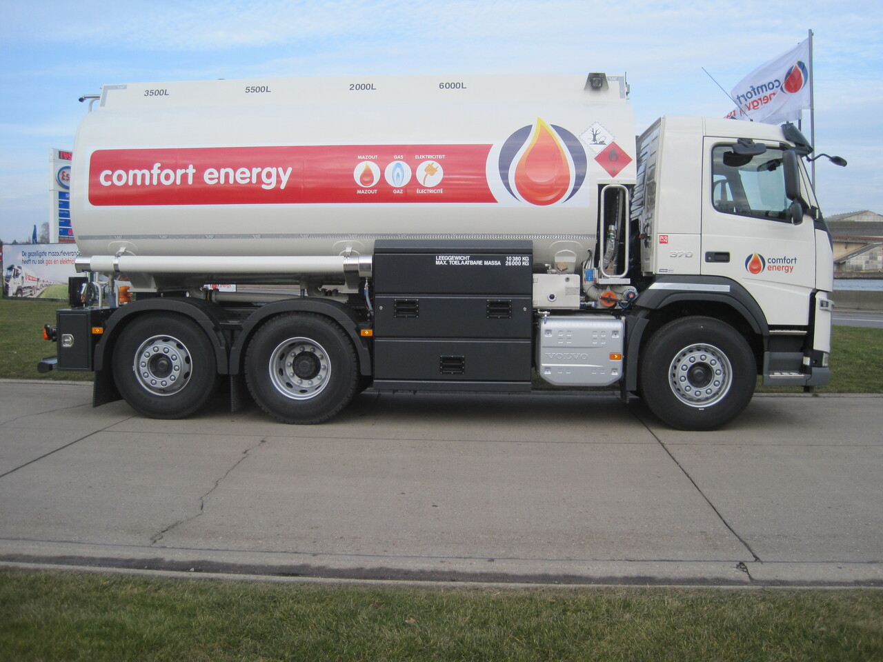 Volvo FM - Kamion cisterna: slika Volvo FM - Kamion cisterna Volvo FM - Kamion cisterna: slika Volvo FM - Kamion cisterna