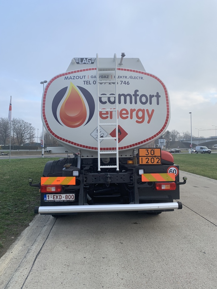 Kamion cisterna Volvo FMFH: slika Kamion cisterna Volvo FMFH