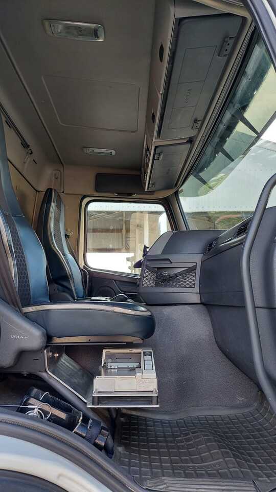 Volvo FMFH - Kamion cisterna: slika Volvo FMFH - Kamion cisterna Volvo FMFH - Kamion cisterna: slika Volvo FMFH - Kamion cisterna