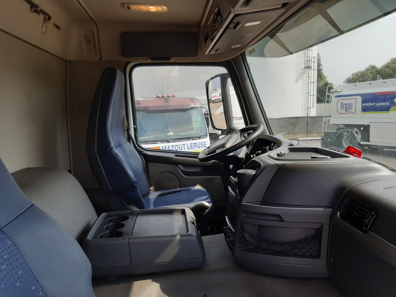 Volvo FMFH - Kamion cisterna: slika Volvo FMFH - Kamion cisterna Volvo FMFH - Kamion cisterna: slika Volvo FMFH - Kamion cisterna