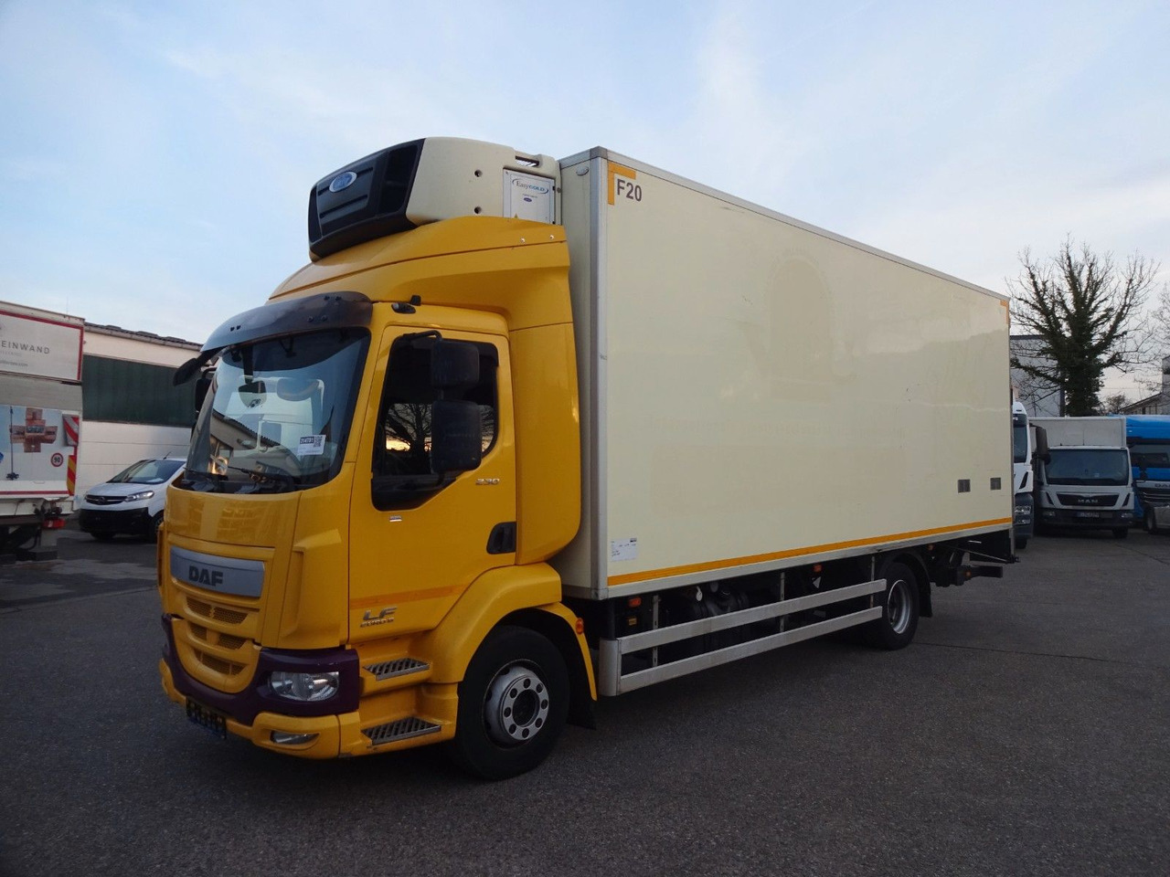 DAF LF 230, 12 T, LBW, Türen, Klima, Automat, Kamera - Kamion sandučar: slika DAF LF 230, 12 T, LBW, Türen, Klima, Automat, Kamera - Kamion sandučar DAF LF 230, 12 T, LBW, Türen, Klima, Automat, Kamera - Kamion sandučar: slika DAF LF 230, 12 T, LBW, Türen, Klima, Automat, Kamera - Kamion sandučar