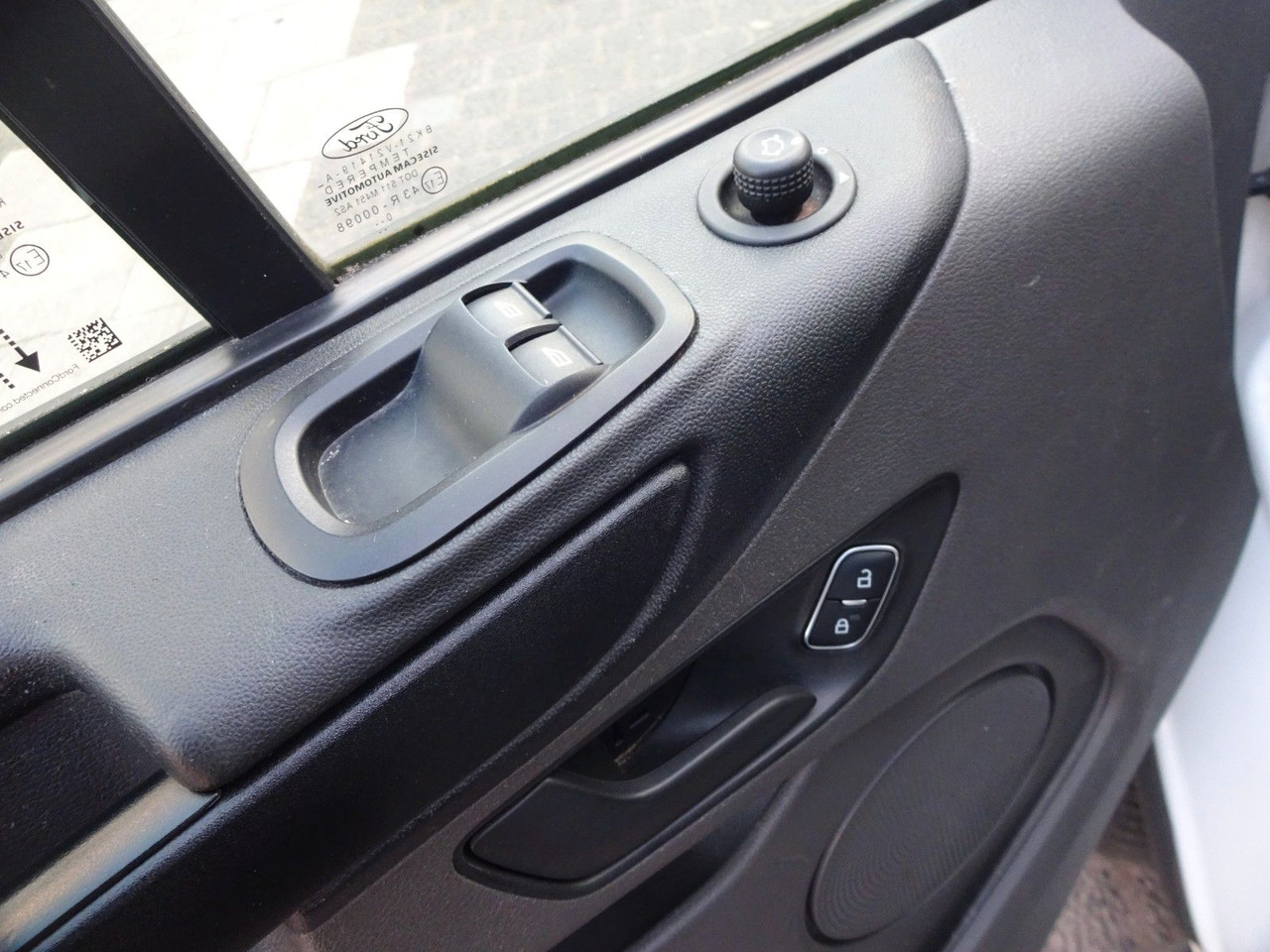Zakup  Ford Transit Custom Kasten 280 L1H1, PDC Ford Transit Custom Kasten 280 L1H1, PDC: slika Zakup  Ford Transit Custom Kasten 280 L1H1, PDC Ford Transit Custom Kasten 280 L1H1, PDC