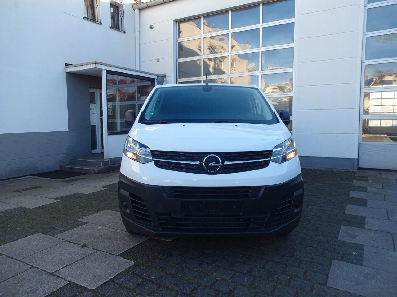 Opel 50 x Vivaro Kasten, L1H1, Klima, PDC, Tempomat - Mali kombi: slika Opel 50 x Vivaro Kasten, L1H1, Klima, PDC, Tempomat - Mali kombi Opel 50 x Vivaro Kasten, L1H1, Klima, PDC, Tempomat - Mali kombi: slika Opel 50 x Vivaro Kasten, L1H1, Klima, PDC, Tempomat - Mali kombi