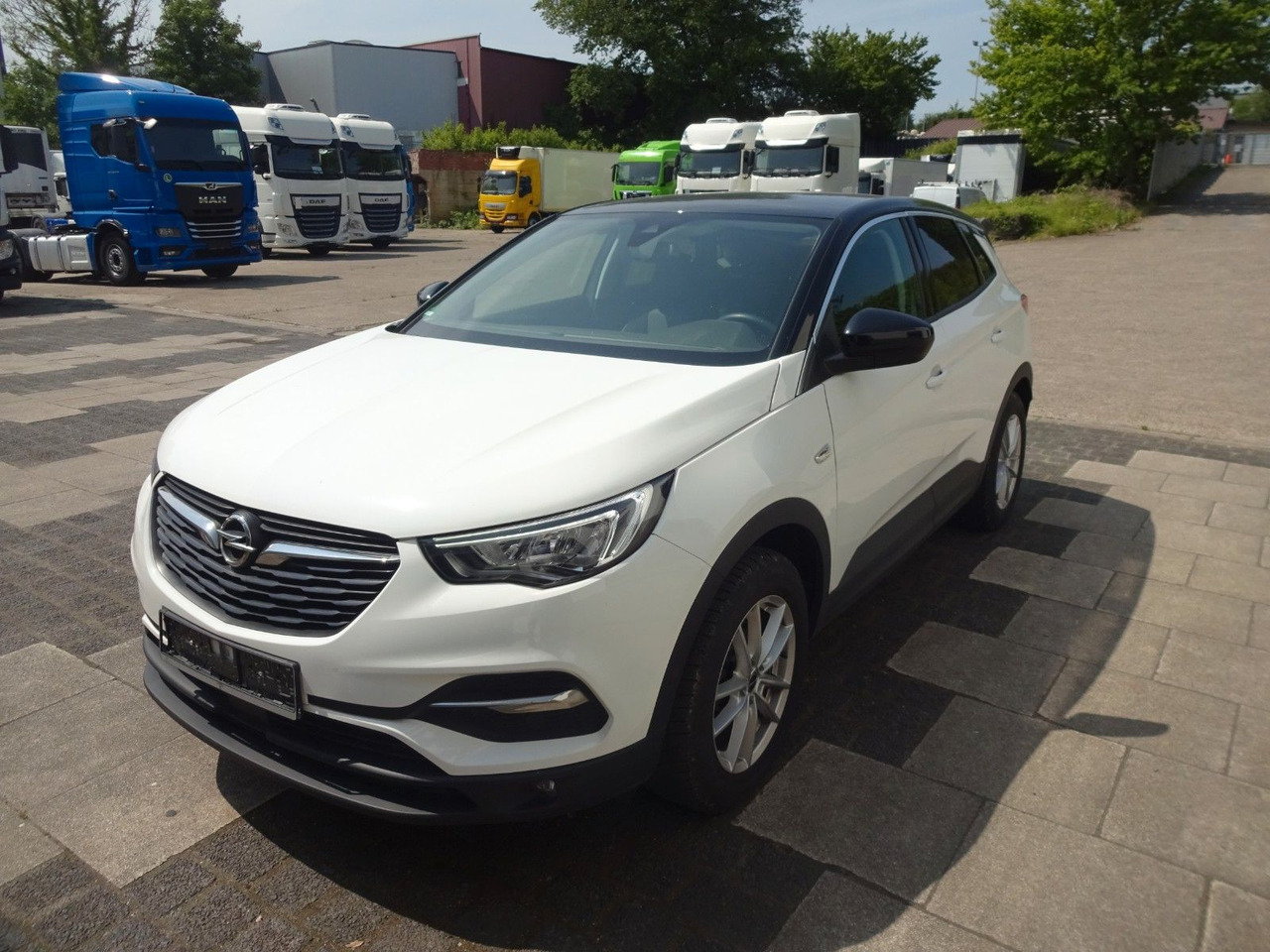 Opel Grandland (X) - SUV: slika Opel Grandland (X) - SUV Opel Grandland (X) - SUV: slika Opel Grandland (X) - SUV