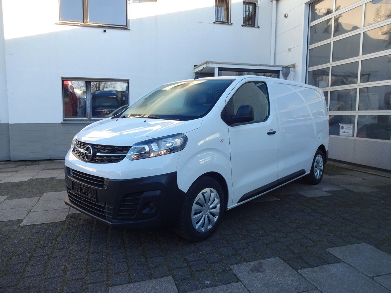 Opel Vivaro Kasten Edition M, L1H1, Klima, PDC - Putnički kombi: slika Opel Vivaro Kasten Edition M, L1H1, Klima, PDC - Putnički kombi Opel Vivaro Kasten Edition M, L1H1, Klima, PDC - Putnički kombi: slika Opel Vivaro Kasten Edition M, L1H1, Klima, PDC - Putnički kombi