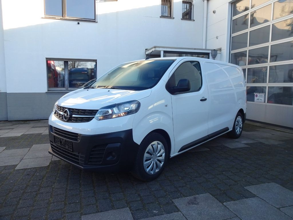 Opel Vivaro Kasten L1H1, Klima, PDC, 50 pcs. - Mali kombi: slika Opel Vivaro Kasten L1H1, Klima, PDC, 50 pcs. - Mali kombi Opel Vivaro Kasten L1H1, Klima, PDC, 50 pcs. - Mali kombi: slika Opel Vivaro Kasten L1H1, Klima, PDC, 50 pcs. - Mali kombi