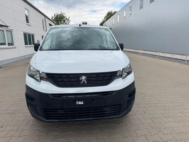 Peugeot Partner Premium Elektro L3H1, 100 kW - Putnički kombi, Električno dostavno vozilo: slika Peugeot Partner Premium Elektro L3H1, 100 kW - Putnički kombi, Električno dostavno vozilo Peugeot Partner Premium Elektro L3H1, 100 kW - Putnički kombi, Električno dostavno vozilo: slika Peugeot Partner Premium Elektro L3H1, 100 kW - Putnički kombi, Električno dostavno vozilo
