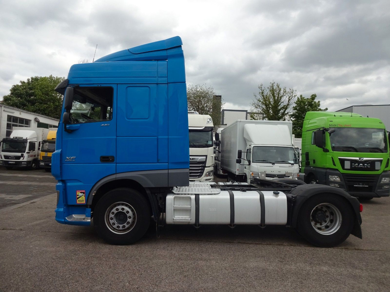 DAF XF 440, SC, Klima, 2 x Tank, Intarder, - Tegljač: slika DAF XF 440, SC, Klima, 2 x Tank, Intarder, - Tegljač DAF XF 440, SC, Klima, 2 x Tank, Intarder, - Tegljač: slika DAF XF 440, SC, Klima, 2 x Tank, Intarder, - Tegljač