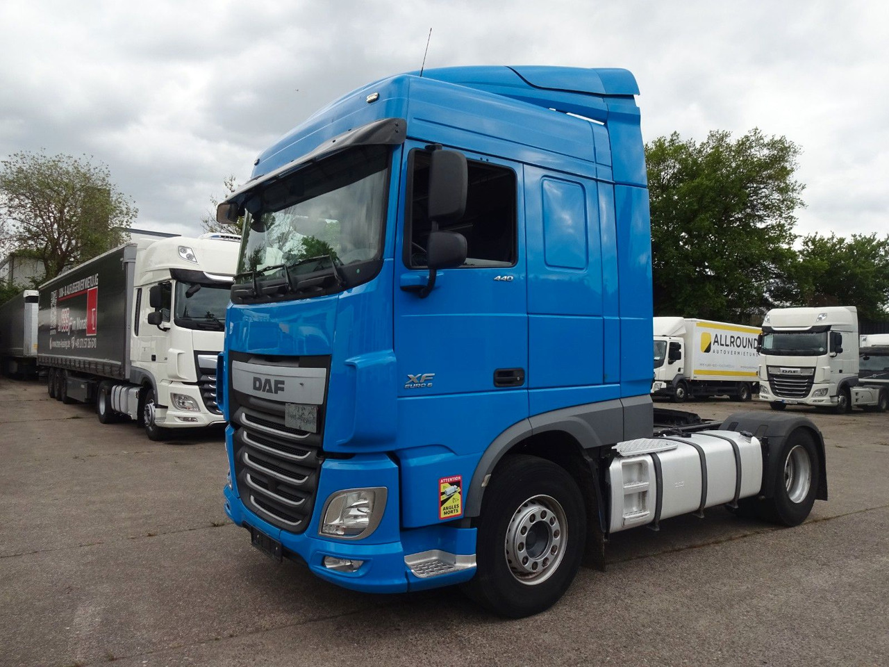 DAF XF 440, SC, Klima, 2 x Tank, Intarder, Standklim - Tegljač: slika DAF XF 440, SC, Klima, 2 x Tank, Intarder, Standklim - Tegljač DAF XF 440, SC, Klima, 2 x Tank, Intarder, Standklim - Tegljač: slika DAF XF 440, SC, Klima, 2 x Tank, Intarder, Standklim - Tegljač