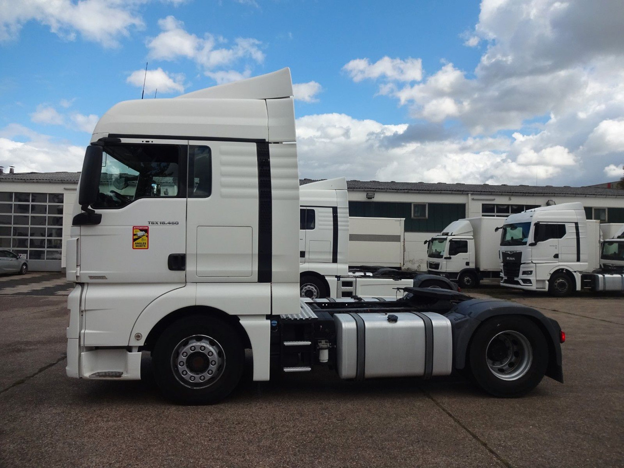 MAN TGX 18.460, XLX, ACC, 2 x Tank - Tegljač: slika MAN TGX 18.460, XLX, ACC, 2 x Tank - Tegljač MAN TGX 18.460, XLX, ACC, 2 x Tank - Tegljač: slika MAN TGX 18.460, XLX, ACC, 2 x Tank - Tegljač