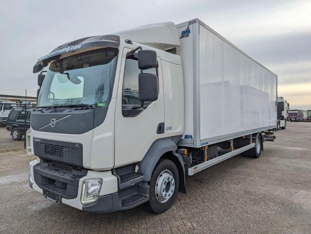 Volvo FL 210, 12tn., Isolirt, Autom, wie neu - Kamion sandučar: slika Volvo FL 210, 12tn., Isolirt, Autom, wie neu - Kamion sandučar Volvo FL 210, 12tn., Isolirt, Autom, wie neu - Kamion sandučar: slika Volvo FL 210, 12tn., Isolirt, Autom, wie neu - Kamion sandučar