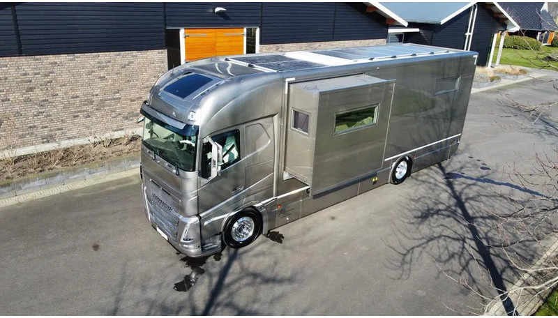 Volvo Motorhome Pop-out - Garage - 4.780KM - New condition FH 540 - Kamper: slika Volvo Motorhome Pop-out - Garage - 4.780KM - New condition FH 540 - Kamper Volvo Motorhome Pop-out - Garage - 4.780KM - New condition FH 540 - Kamper: slika Volvo Motorhome Pop-out - Garage - 4.780KM - New condition FH 540 - Kamper