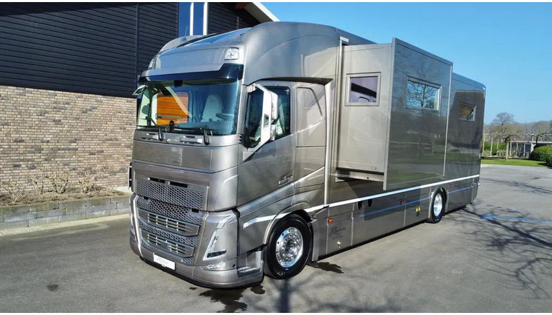 Volvo Motorhome Pop-out - Garage - 4.780KM - New condition FH 540 - Kamper: slika Volvo Motorhome Pop-out - Garage - 4.780KM - New condition FH 540 - Kamper Volvo Motorhome Pop-out - Garage - 4.780KM - New condition FH 540 - Kamper: slika Volvo Motorhome Pop-out - Garage - 4.780KM - New condition FH 540 - Kamper