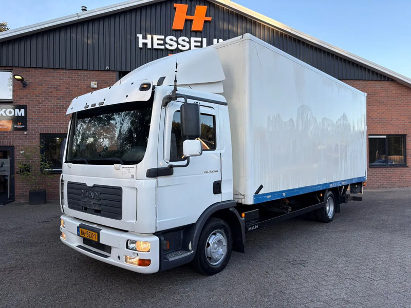 MAN TGL 8.240 Cargolift Laadklep NL Truck APK/TUV 02-2026 - Kamion sandučar: slika MAN TGL 8.240 Cargolift Laadklep NL Truck APK/TUV 02-2026 - Kamion sandučar MAN TGL 8.240 Cargolift Laadklep NL Truck APK/TUV 02-2026 - Kamion sandučar: slika MAN TGL 8.240 Cargolift Laadklep NL Truck APK/TUV 02-2026 - Kamion sandučar