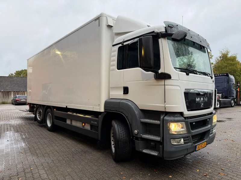 MAN TGS 26.320 Koffer Stuuras AHK 3.000KG LBW 373.230KM! NL Truck APK/TUV 18-03-2026 - Kamion sandučar: slika MAN TGS 26.320 Koffer Stuuras AHK 3.000KG LBW 373.230KM! NL Truck APK/TUV 18-03-2026 - Kamion sandučar MAN TGS 26.320 Koffer Stuuras AHK 3.000KG LBW 373.230KM! NL Truck APK/TUV 18-03-2026 - Kamion sandučar: slika MAN TGS 26.320 Koffer Stuuras AHK 3.000KG LBW 373.230KM! NL Truck APK/TUV 18-03-2026 - Kamion sandučar