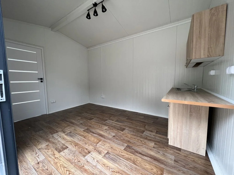 Onbekend 8x3 24m2 NIEUW-NEW Woonunit/Kantoorunit/Tiny house/Mobile office - Oprema za radionice: slika Onbekend 8x3 24m2 NIEUW-NEW Woonunit/Kantoorunit/Tiny house/Mobile office - Oprema za radionice Onbekend 8x3 24m2 NIEUW-NEW Woonunit/Kantoorunit/Tiny house/Mobile office - Oprema za radionice: slika Onbekend 8x3 24m2 NIEUW-NEW Woonunit/Kantoorunit/Tiny house/Mobile office - Oprema za radionice