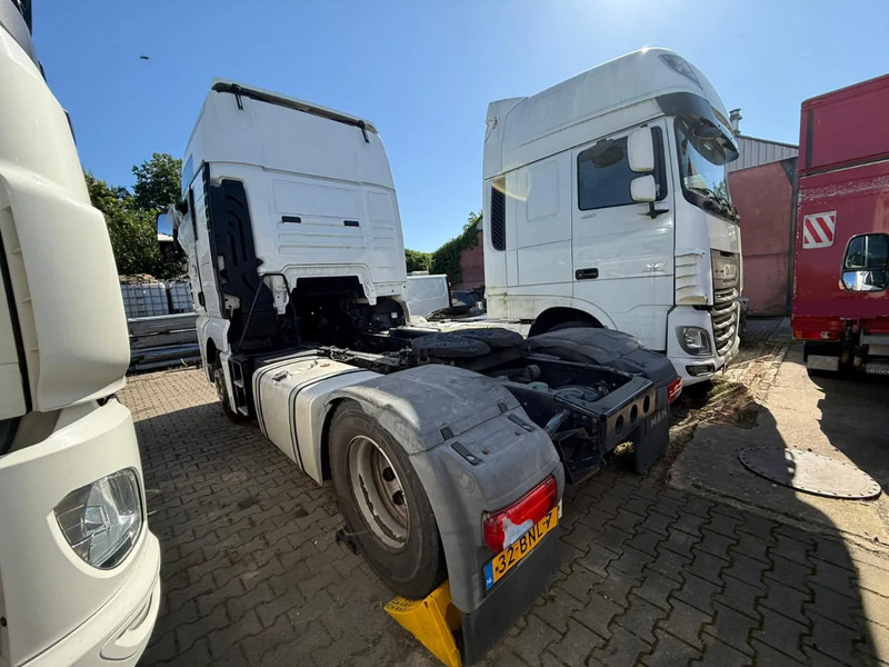 MAN TGX 18.440 XXL NO Gearbox & NO Engine, complete brief - Tegljač: slika MAN TGX 18.440 XXL NO Gearbox & NO Engine, complete brief - Tegljač MAN TGX 18.440 XXL NO Gearbox & NO Engine, complete brief - Tegljač: slika MAN TGX 18.440 XXL NO Gearbox & NO Engine, complete brief - Tegljač