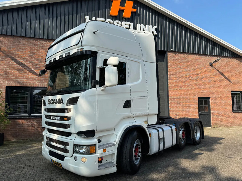 Scania R520 V8 6X2 Topline Retarder 2x tank NL Truck - Tegljač: slika Scania R520 V8 6X2 Topline Retarder 2x tank NL Truck - Tegljač Scania R520 V8 6X2 Topline Retarder 2x tank NL Truck - Tegljač: slika Scania R520 V8 6X2 Topline Retarder 2x tank NL Truck - Tegljač