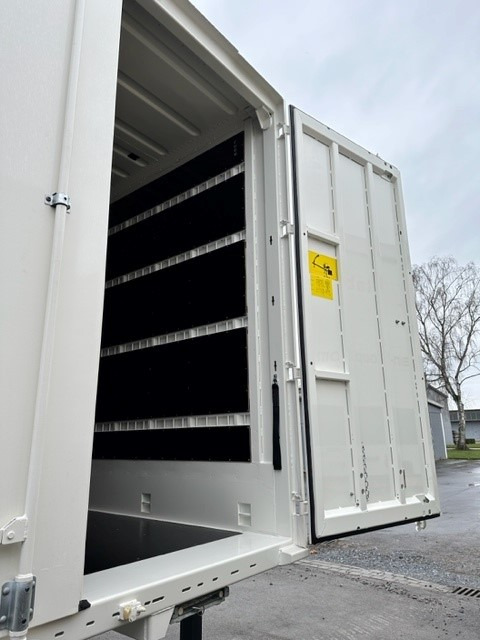 Krone Stahl-Glattwand Wechselkoffer, BDF-System, 7.450 mm lang - Izmjenjivi sanduk - kutija: slika Krone Stahl-Glattwand Wechselkoffer, BDF-System, 7.450 mm lang - Izmjenjivi sanduk - kutija Krone Stahl-Glattwand Wechselkoffer, BDF-System, 7.450 mm lang - Izmjenjivi sanduk - kutija: slika Krone Stahl-Glattwand Wechselkoffer, BDF-System, 7.450 mm lang - Izmjenjivi sanduk - kutija