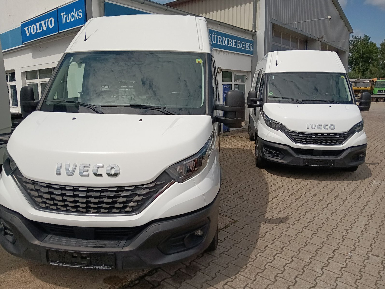 Iveco Daily Kasten HKa 35S21 V WB3520 AHK, Standheizun - Furgon: slika Iveco Daily Kasten HKa 35S21 V WB3520 AHK, Standheizun - Furgon Iveco Daily Kasten HKa 35S21 V WB3520 AHK, Standheizun - Furgon: slika Iveco Daily Kasten HKa 35S21 V WB3520 AHK, Standheizun - Furgon
