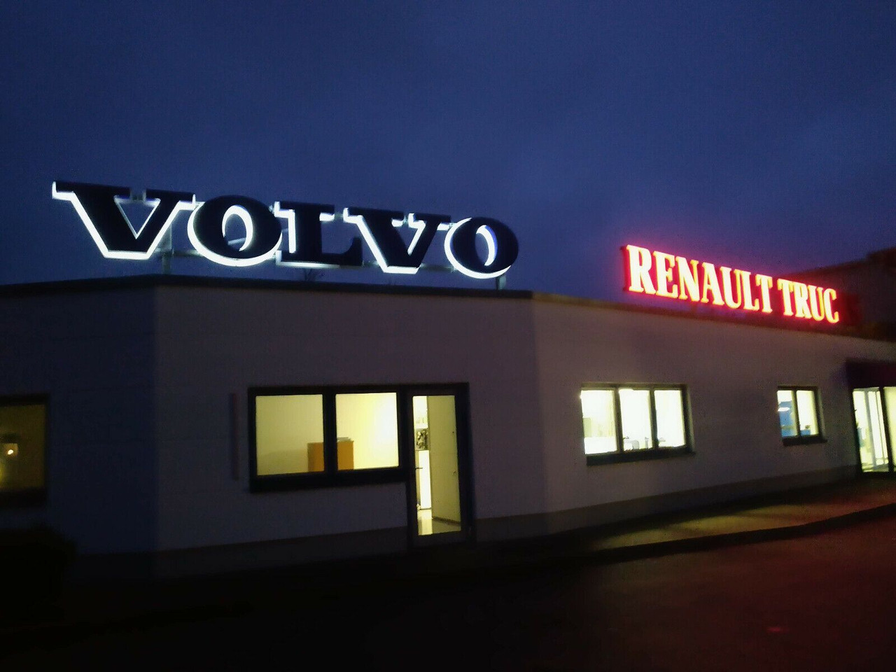 Zakup Müller-Mitteltal T 3 9,55m 0,90m Rampen, Bordwand vorne ABS SAF Müller-Mitteltal T 3 9,55m 0,90m Rampen, Bordwand vorne ABS SAF: slika Zakup Müller-Mitteltal T 3 9,55m 0,90m Rampen, Bordwand vorne ABS SAF Müller-Mitteltal T 3 9,55m 0,90m Rampen, Bordwand vorne ABS SAF Zakup Müller-Mitteltal T 3 9,55m 0,90m Rampen, Bordwand vorne ABS SAF Müller-Mitteltal T 3 9,55m 0,90m Rampen, Bordwand vorne ABS SAF: slika Zakup Müller-Mitteltal T 3 9,55m 0,90m Rampen, Bordwand vorne ABS SAF Müller-Mitteltal T 3 9,55m 0,90m Rampen, Bordwand vorne ABS SAF