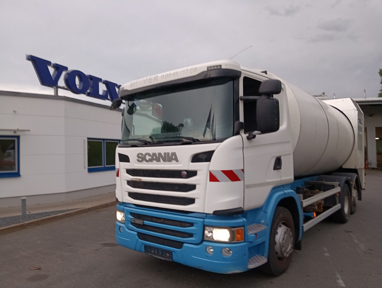 Scania G360 6x2 RETARDER FAUN ROTOPRESS 521L Zöller 230 - Kamion za odvoz smeća: slika Scania G360 6x2 RETARDER FAUN ROTOPRESS 521L Zöller 230 - Kamion za odvoz smeća Scania G360 6x2 RETARDER FAUN ROTOPRESS 521L Zöller 230 - Kamion za odvoz smeća: slika Scania G360 6x2 RETARDER FAUN ROTOPRESS 521L Zöller 230 - Kamion za odvoz smeća