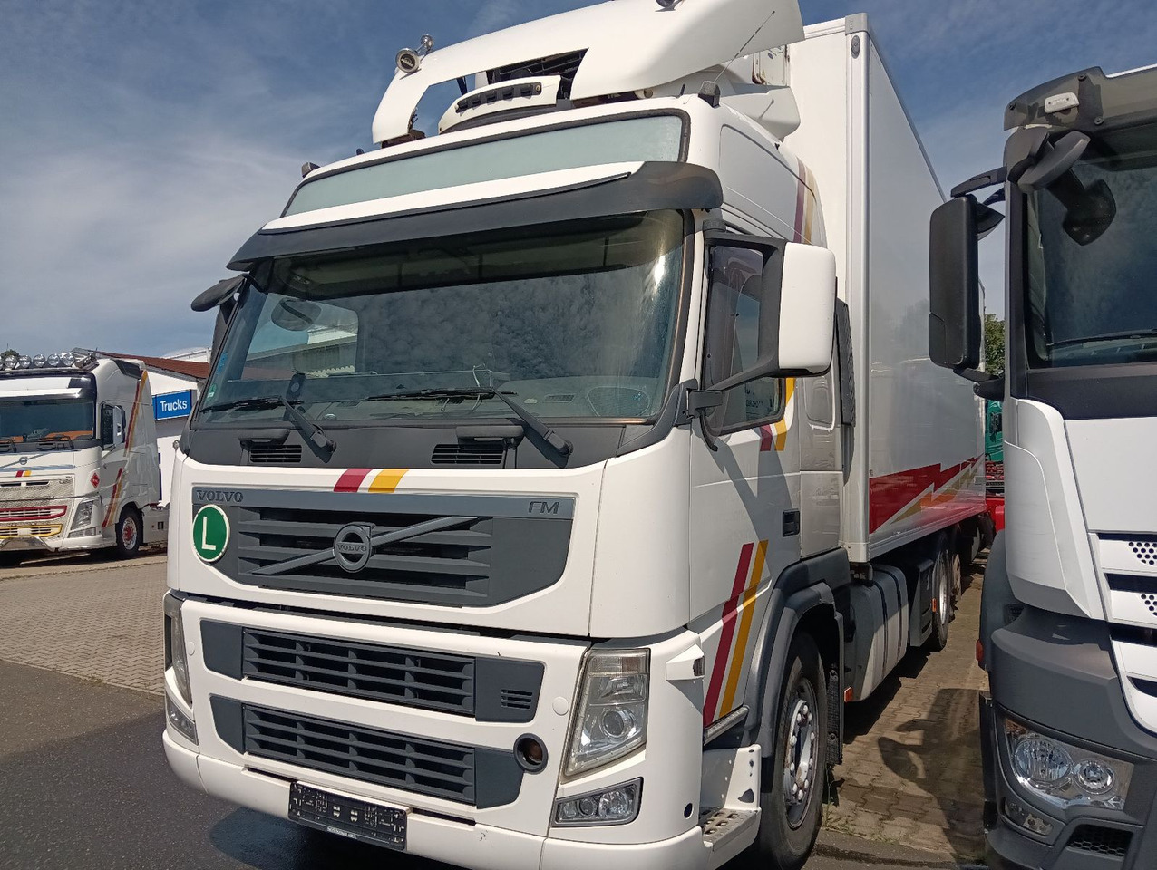 Kamion hladnjača Volvo FM13-460 EEV 6x2R CarrierSupra550 7,3m LBW1.5t: slika Kamion hladnjača Volvo FM13-460 EEV 6x2R CarrierSupra550 7,3m LBW1.5t Kamion hladnjača Volvo FM13-460 EEV 6x2R CarrierSupra550 7,3m LBW1.5t: slika Kamion hladnjača Volvo FM13-460 EEV 6x2R CarrierSupra550 7,3m LBW1.5t