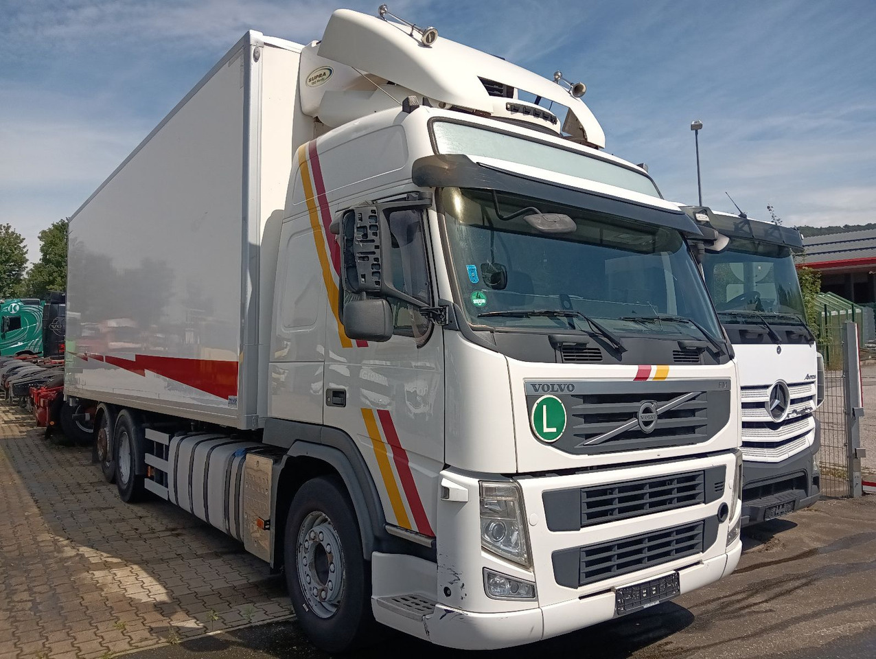 Kamion hladnjača Volvo FM13-460 EEV 6x2R CarrierSupra550 7,3m LBW1.5t: slika Kamion hladnjača Volvo FM13-460 EEV 6x2R CarrierSupra550 7,3m LBW1.5t Kamion hladnjača Volvo FM13-460 EEV 6x2R CarrierSupra550 7,3m LBW1.5t: slika Kamion hladnjača Volvo FM13-460 EEV 6x2R CarrierSupra550 7,3m LBW1.5t