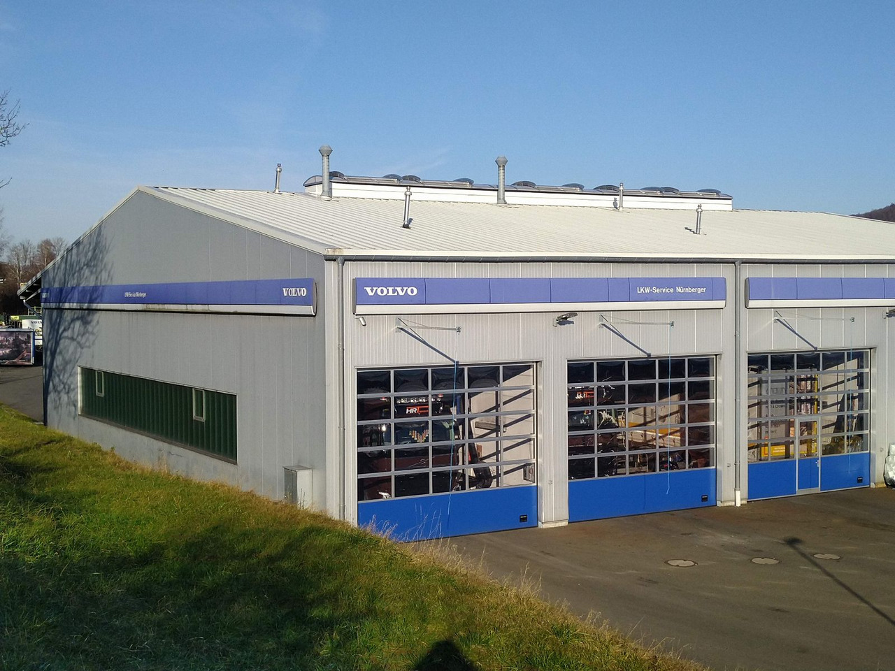 Kamion hladnjača Volvo FM13-460 EEV 6x2R CarrierSupra550 7,3m LBW1.5t: slika Kamion hladnjača Volvo FM13-460 EEV 6x2R CarrierSupra550 7,3m LBW1.5t Kamion hladnjača Volvo FM13-460 EEV 6x2R CarrierSupra550 7,3m LBW1.5t: slika Kamion hladnjača Volvo FM13-460 EEV 6x2R CarrierSupra550 7,3m LBW1.5t