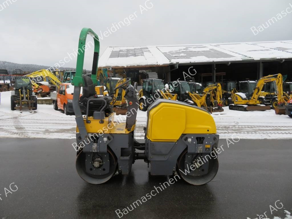 Dynapac CC 1100 - Cestovni valjak: slika Dynapac CC 1100 - Cestovni valjak Dynapac CC 1100 - Cestovni valjak: slika Dynapac CC 1100 - Cestovni valjak