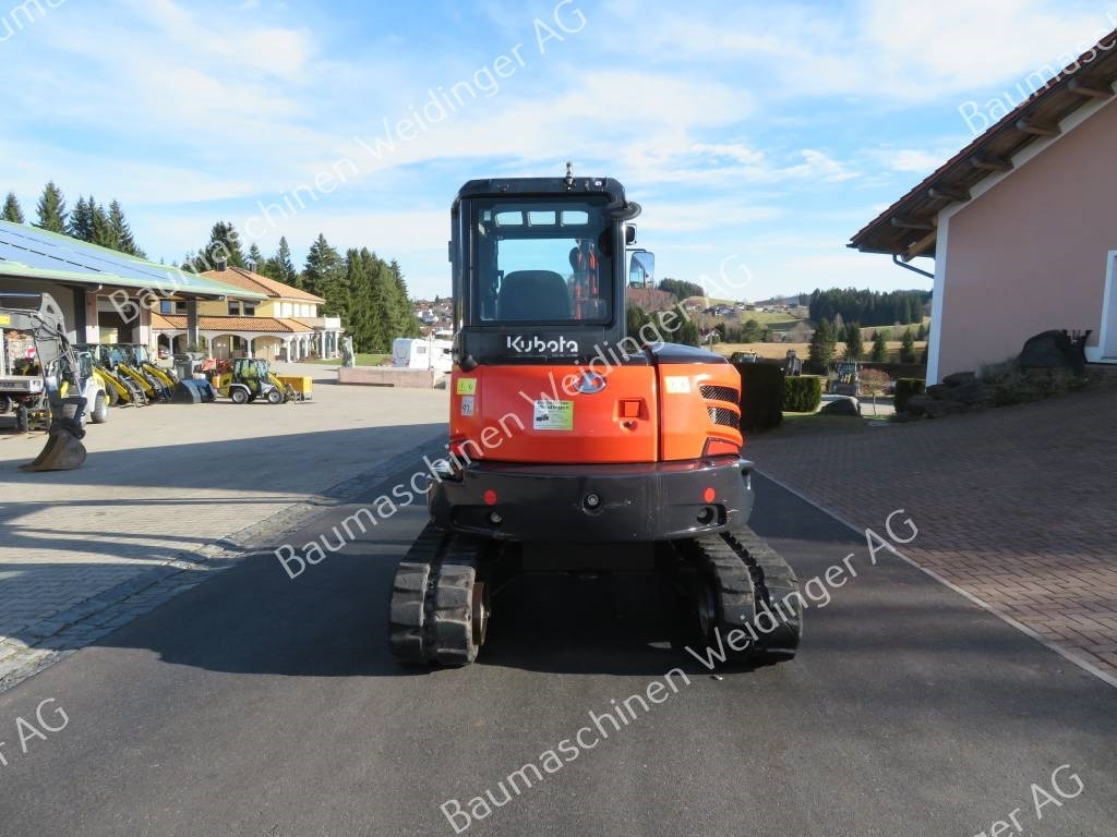 Kubota U 55-4 - Mini bager: slika Kubota U 55-4 - Mini bager Kubota U 55-4 - Mini bager: slika Kubota U 55-4 - Mini bager