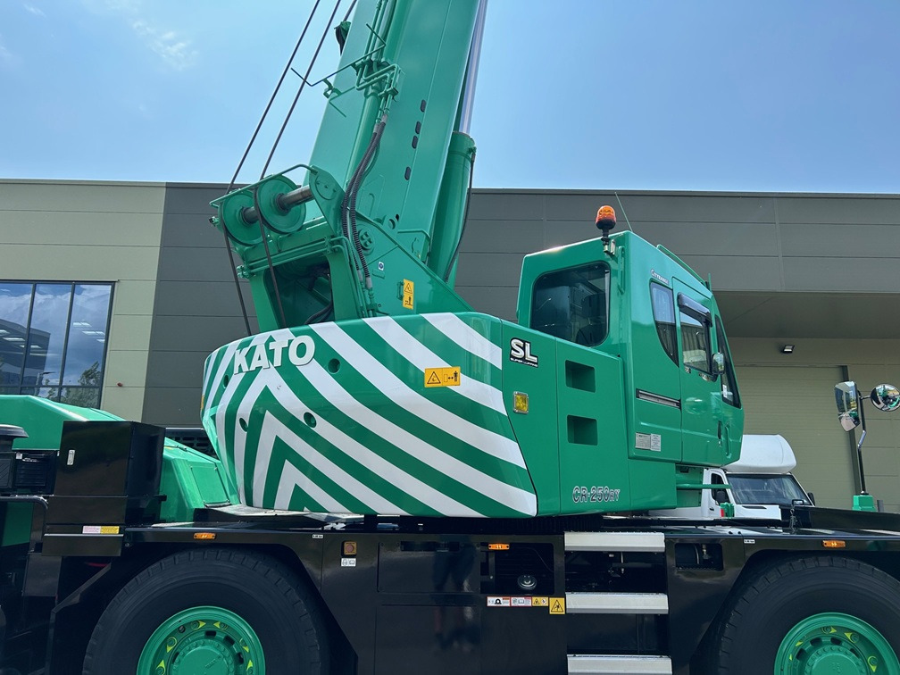 Autodizalica KATO CR250RV - 25 Ton City Crane - New Condition: slika Autodizalica KATO CR250RV - 25 Ton City Crane - New Condition
