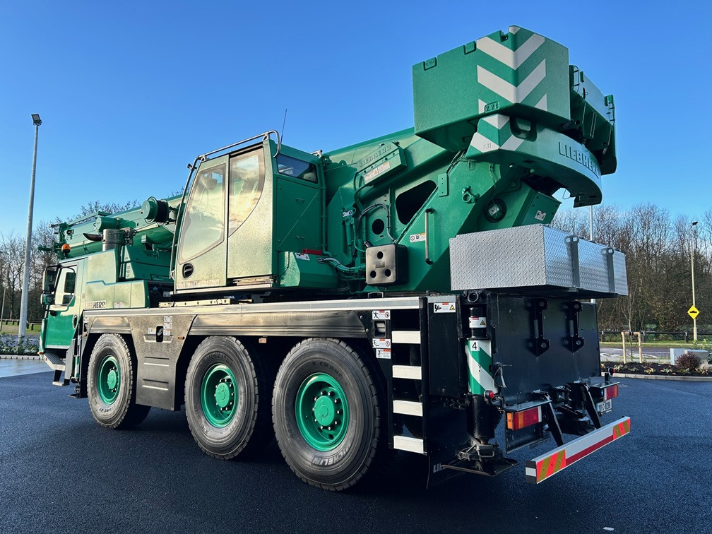 LIEBHERR LTM1050-3.1 with low hours and low kms - Autodizalica za sve terene: slika LIEBHERR LTM1050-3.1 with low hours and low kms - Autodizalica za sve terene LIEBHERR LTM1050-3.1 with low hours and low kms - Autodizalica za sve terene: slika LIEBHERR LTM1050-3.1 with low hours and low kms - Autodizalica za sve terene